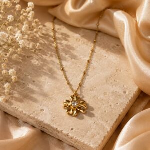 Bloom Pendant Necklace